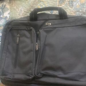 Convertible to backpack or Professional Bag